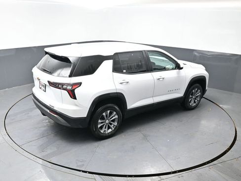 Used 2025 Chevrolet Equinox LT image 41