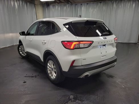 Used 2022 Ford Escape SE FWD image 6