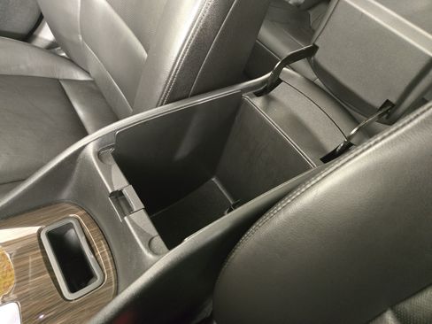 Used 2023 Chevrolet Malibu LT FWD image 30