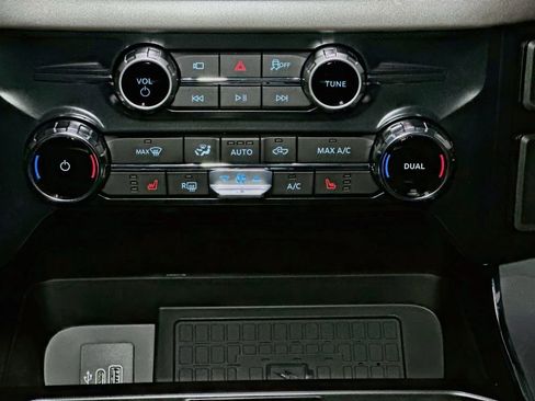 New 2026 Ford F150 XLT w/ Equipment Group 302A MID AWD/4WD image 15