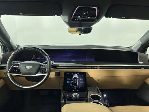 Certified 2025 Cadillac Escalade IQ Sport 2 AWD/4WD image 21