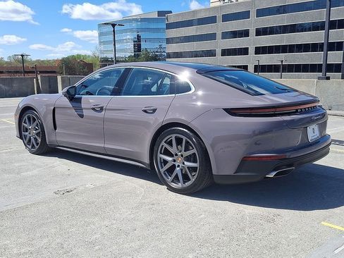 Used 2025 Porsche Panamera 4 image 3