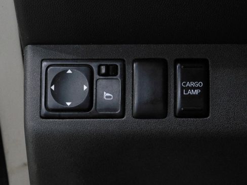 Used 2010 Suzuki Equator 2WD Extended Cab image 45