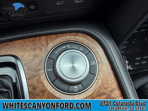 Used 2022 Nissan Armada SL AWD/4WD image 17