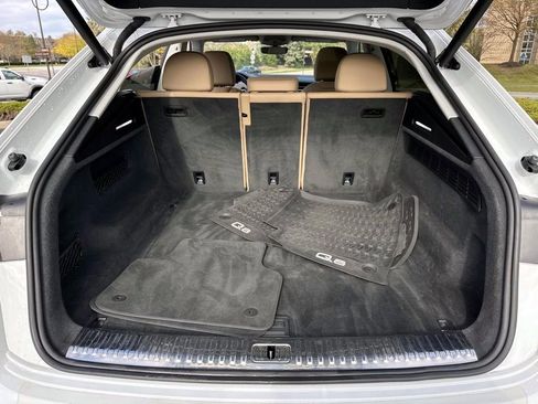 Used 2019 Audi Q8 Premium Plus w/ Premium Plus image 9