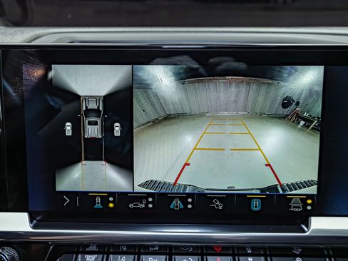 Used 2024 Chevrolet Silverado 2500 LTZ w/ LTZ Plus Package image 22