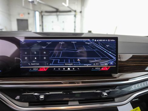 New 2026 BMW X5 xDrive40i w/ M Sport Package image 17