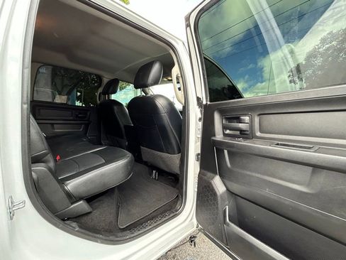 Certified 2017 RAM 1500 Express w/ Express Value Package image 30