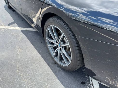 Used 2020 BMW 330i Sedan w/ Convenience Package RWD image 10