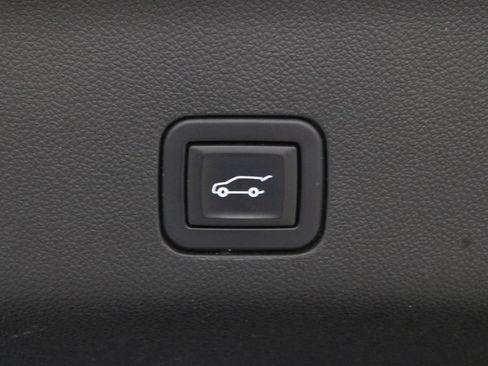 Used 2021 Chevrolet Tahoe Z71 AWD/4WD image 38