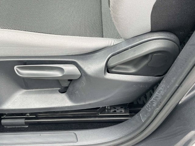 Certified 2024 Volkswagen Taos S FWD image 17