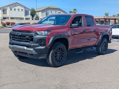 Used 2024 Chevrolet Colorado Trail Boss w/ Technology Package AWD/4WD image 6