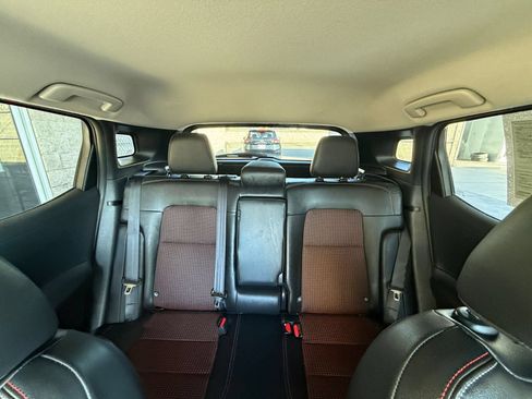 Used 2026 Nissan Kicks SR FWD image 35