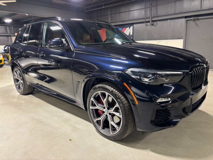 Used 2021 BMW X5 xDrive40i w/ M Sport Package AWD/4WD image 6