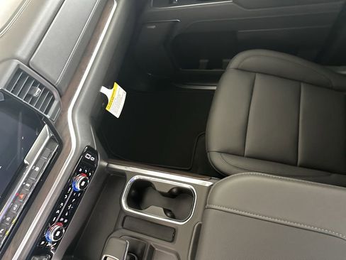 New 2026 GMC Sierra 1500 SLT w/ SLT Premium Plus Package image 24