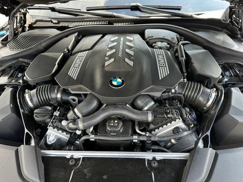 Used 2023 BMW M550i xDrive w/ Executive Package AWD/4WD image 9