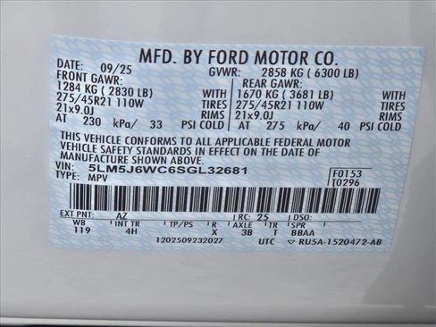 New 2025 Lincoln Aviator 2WD w/ Equipment Group 101A image 18