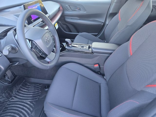 New 2027 Toyota Prius Plug-In Hybrid FWD image 10