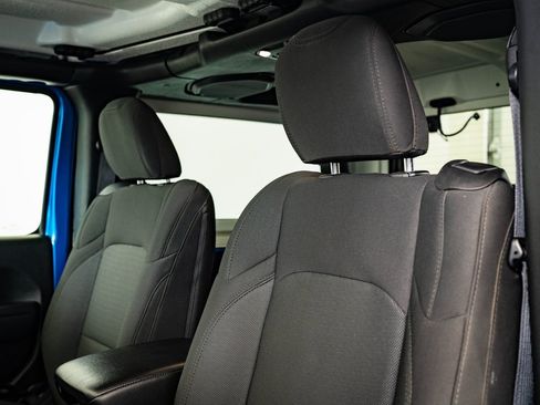 Used 2022 Jeep Wrangler Sport S image 22