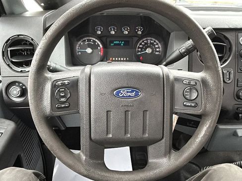 Used 2016 Ford F250 XL w/ Power Equipment Group image 31
