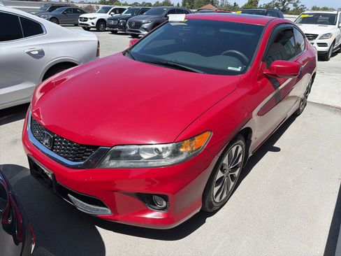 Used 2015 Honda Accord EX image 2