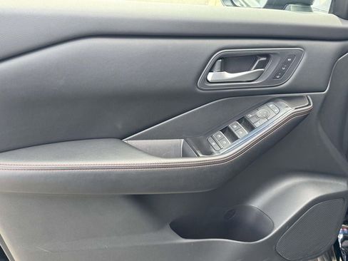 Used 2025 Nissan Rogue SV w/ Rock Creek Premium Package AWD/4WD image 29