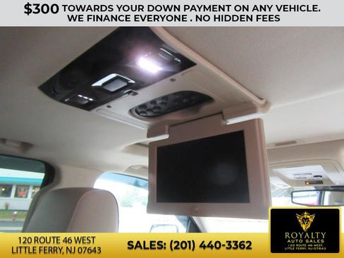 Used 2015 GMC Yukon XL Denali w/ Premium Package image 17