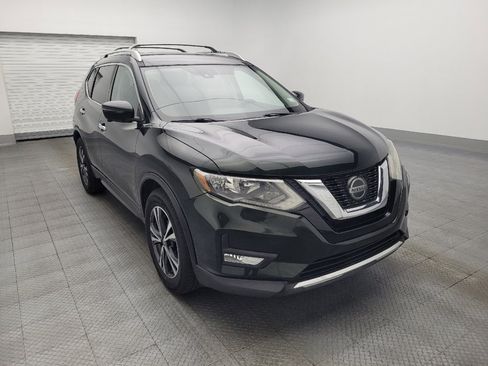 Used 2019 Nissan Rogue SV w/ Premium Package image 13