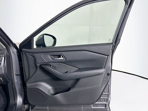 Used 2026 Nissan Rogue SV FWD image 33