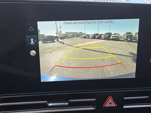 Used 2023 Hyundai Elantra Limited image 26