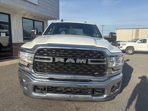Used 2024 RAM 3500 Big Horn image 9