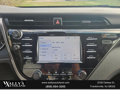 Used 2019 Toyota Camry LE image 9