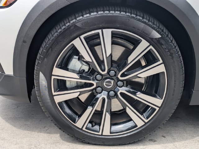Certified 2025 Volvo V60 B5 Cross Country Ultra AWD/4WD image 10