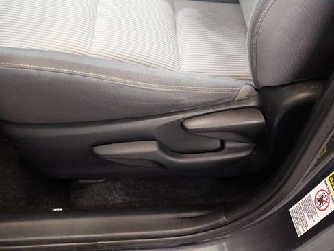 Used 2014 Toyota RAV4 XLE FWD image 11