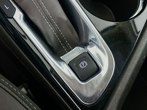 Used 2025 Buick Encore GX Preferred image 26