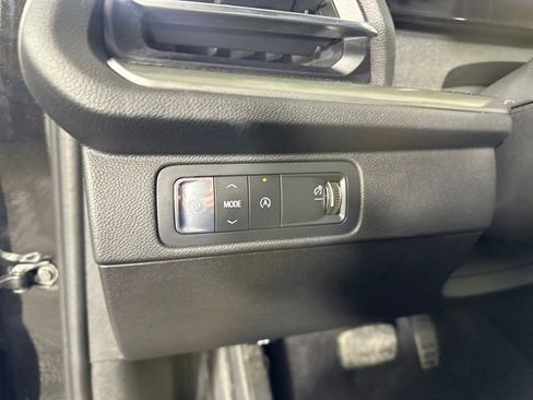 Used 2024 Chevrolet Traverse LS image 19