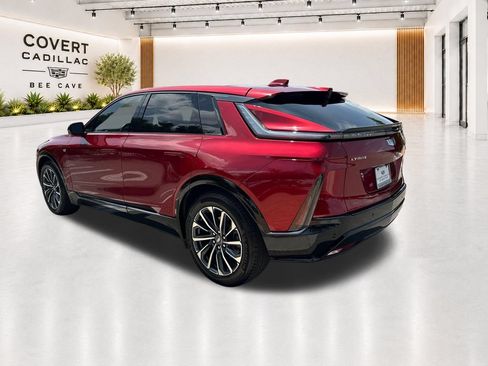 Certified 2024 Cadillac Lyriq Sport RWD image 8