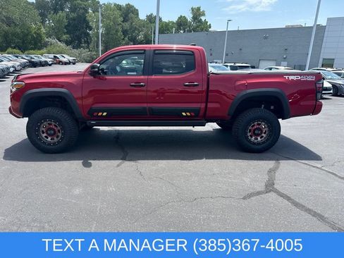 Used 2020 Toyota Tacoma TRD Off-Road w/ Technology Package AWD/4WD image 7