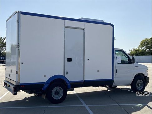 Used 2023 Ford E-350 and Econoline 350 Super Duty w/ Power Windows & Locks Group RWD image 2