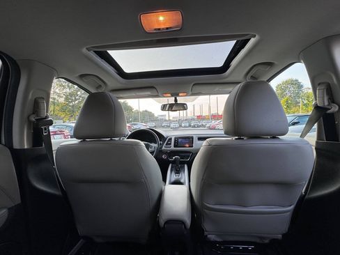 Used 2016 Honda HR-V EX-L image 9