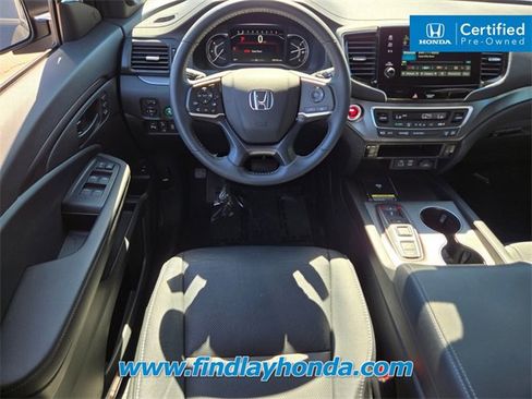 Certified 2025 Honda Passport EX-L image 15