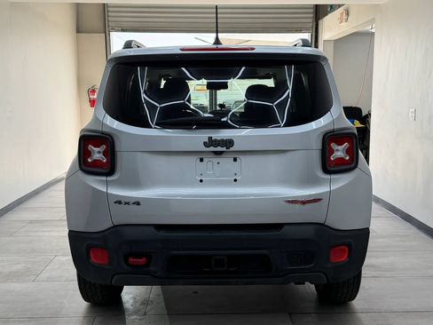 Used 2016 Jeep Renegade Trailhawk w/ Premium Trailhawk Package AWD/4WD image 7