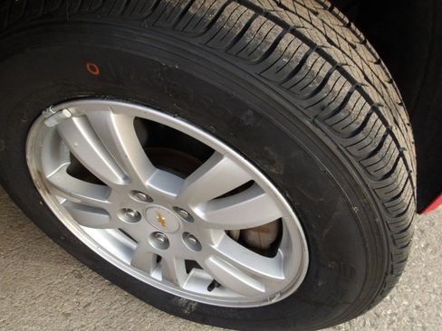 Used 2012 Chevrolet Sonic LT image 32