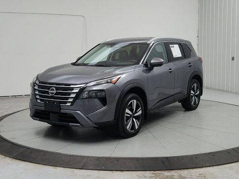 Used 2025 Nissan Rogue SL w/ SL Premium Package AWD/4WD image 4