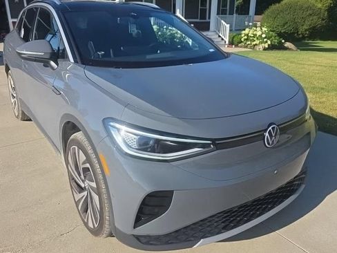 Certified 2025 Volkswagen ID.4 Pro S Plus AWD/4WD image 1