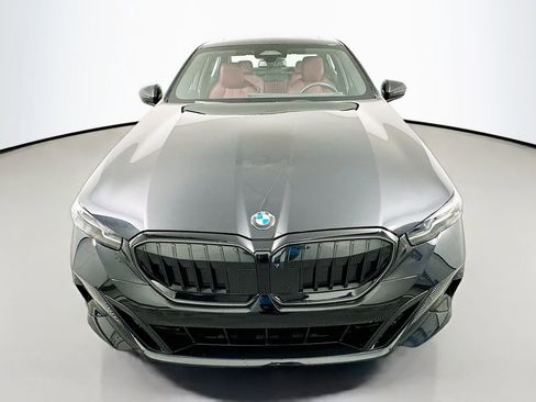 Used 2025 BMW 530i w/ M Sport Package image 2