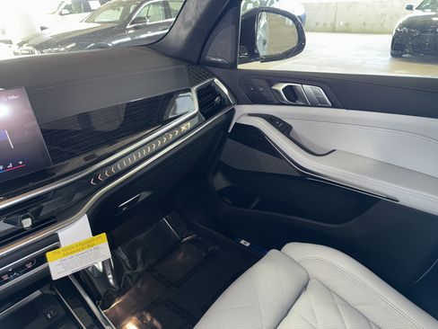 New 2026 BMW X7 xDrive40i w/ Executive Package image 21