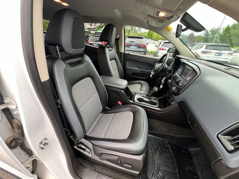 Used 2018 Chevrolet Colorado Z71 AWD/4WD image 28