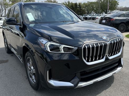Used 2025 BMW X1 xDrive28i w/ Convenience Package AWD/4WD image 2
