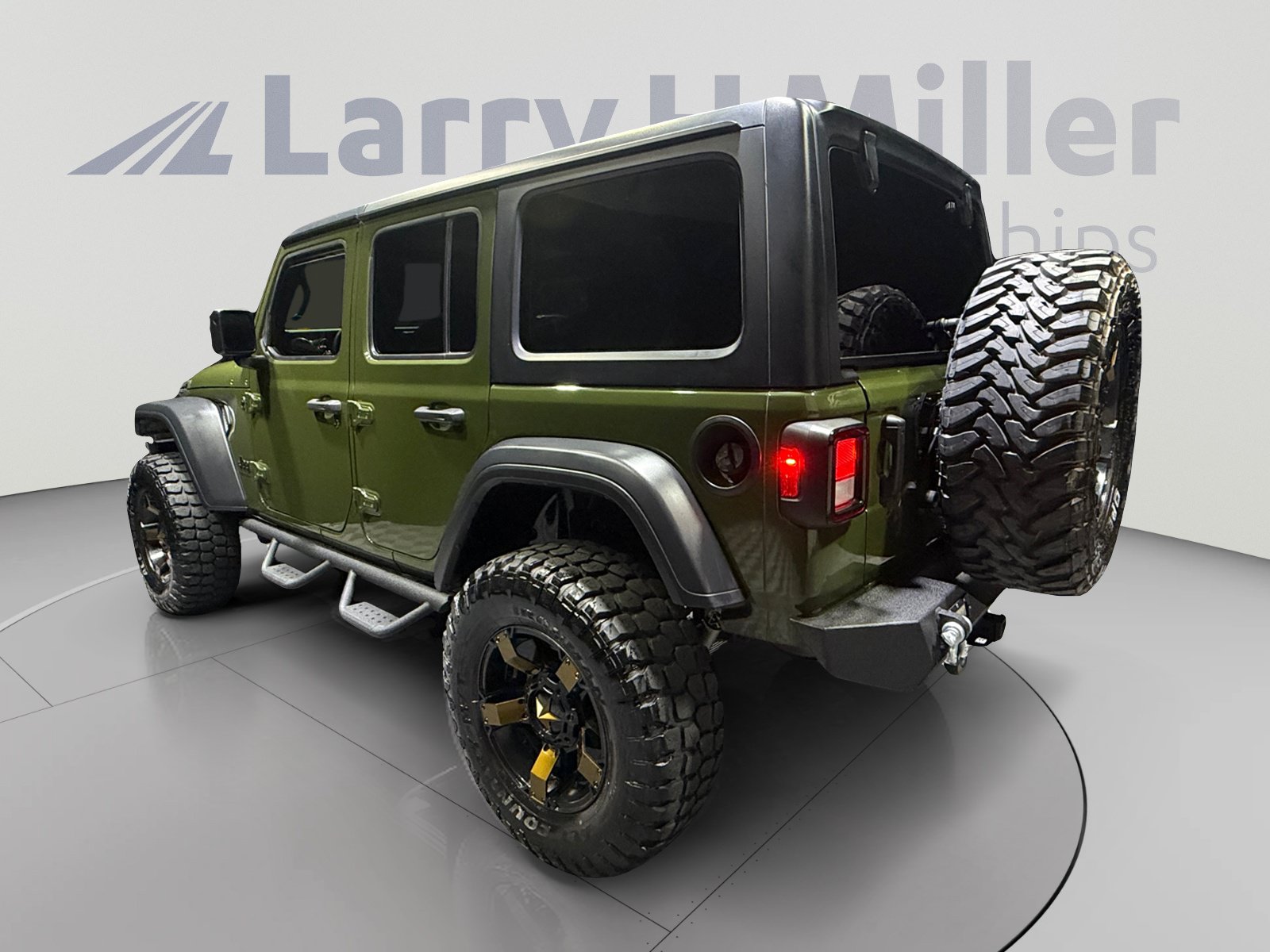 Used 2023 Jeep Wrangler Unlimited Sport AWD/4WD image 3